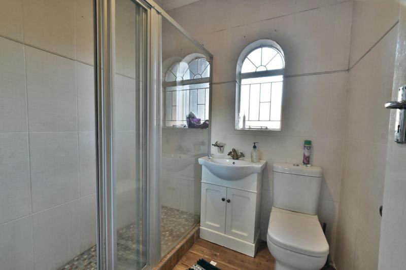 4 Bedroom Property for Sale in Glenvista Gauteng