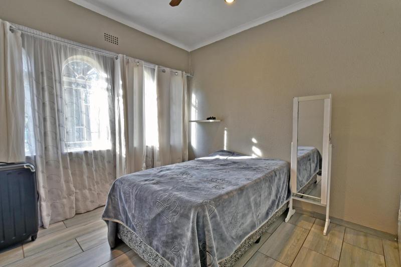 4 Bedroom Property for Sale in Glenvista Gauteng
