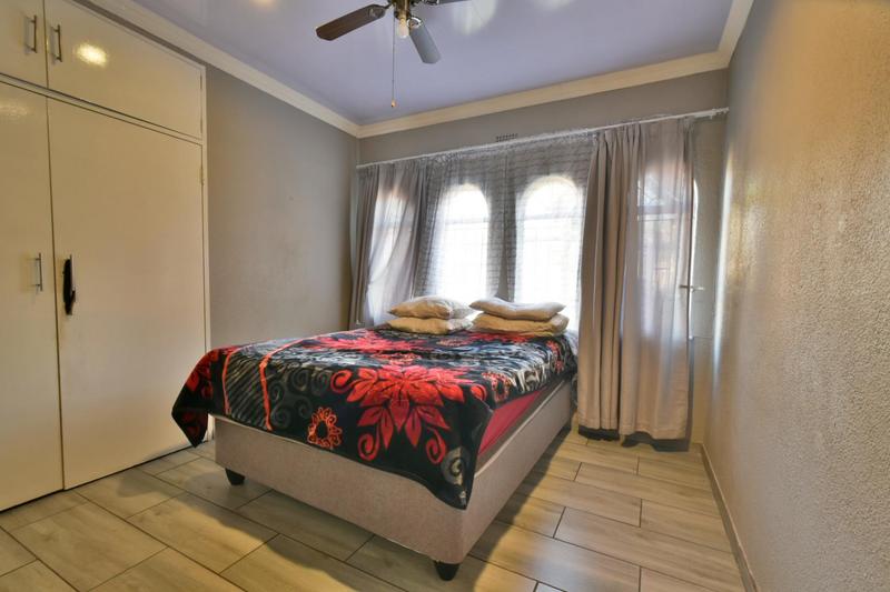 4 Bedroom Property for Sale in Glenvista Gauteng