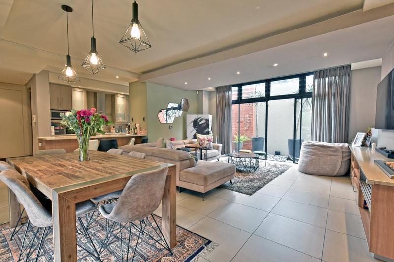 2 Bedroom Property for Sale in Abbotsford Gauteng