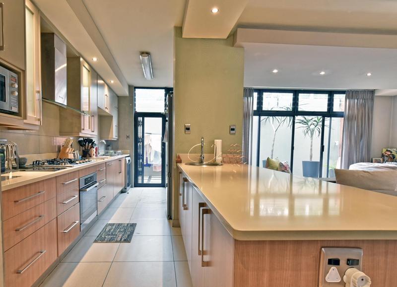2 Bedroom Property for Sale in Abbotsford Gauteng