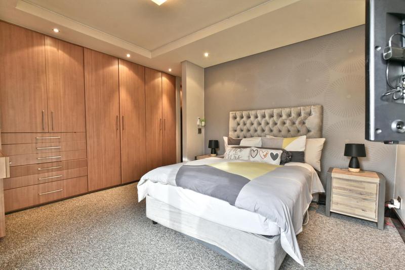 2 Bedroom Property for Sale in Abbotsford Gauteng