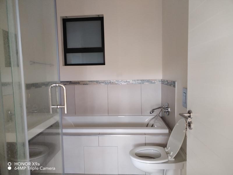 To Let 1 Bedroom Property for Rent in Bedfordview Gauteng