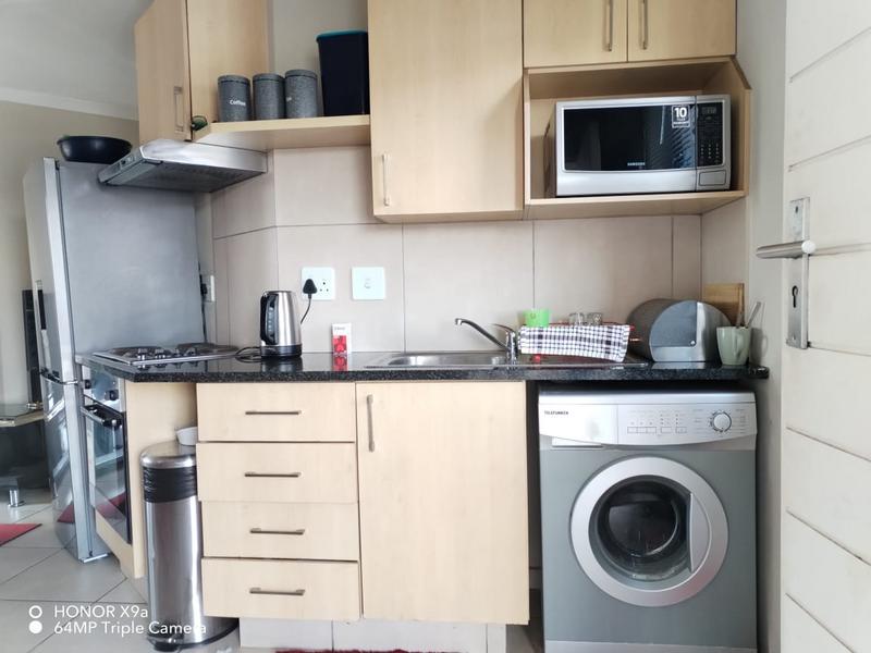 To Let 2 Bedroom Property for Rent in Lakefield Gauteng