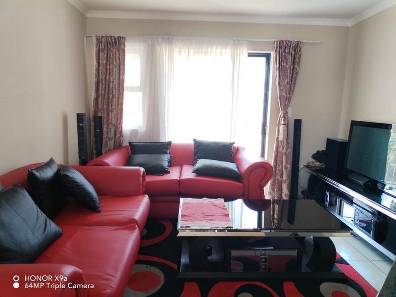 To Let 2 Bedroom Property for Rent in Lakefield Gauteng
