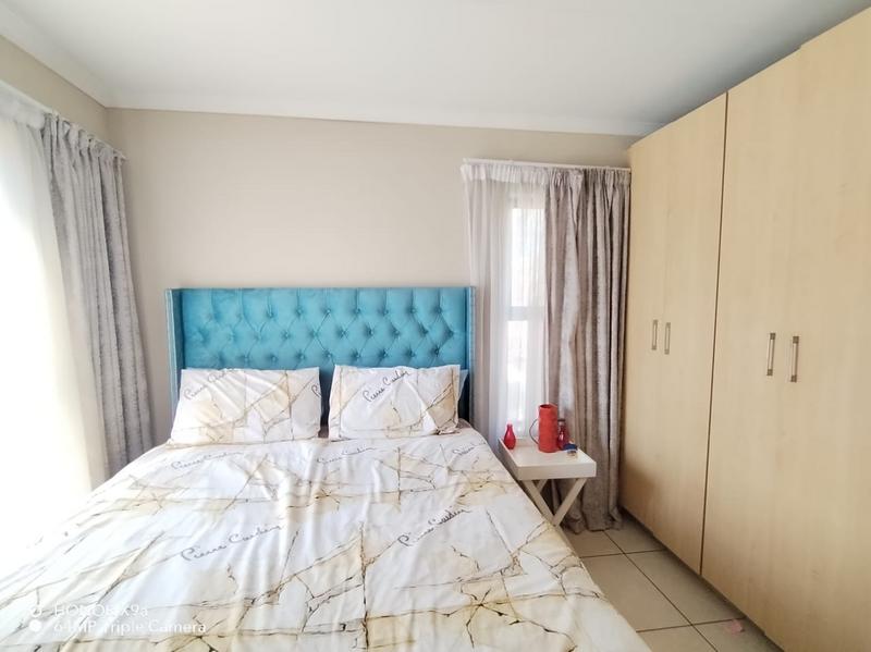 To Let 2 Bedroom Property for Rent in Lakefield Gauteng
