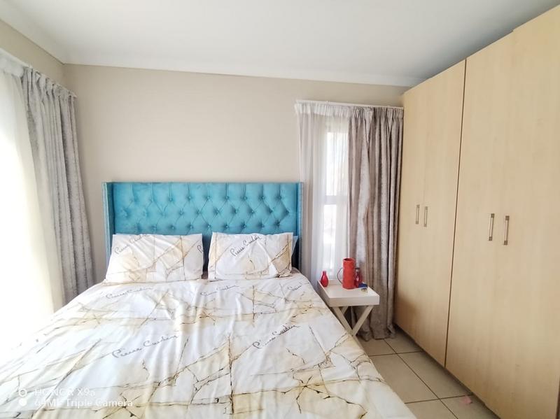 To Let 2 Bedroom Property for Rent in Lakefield Gauteng