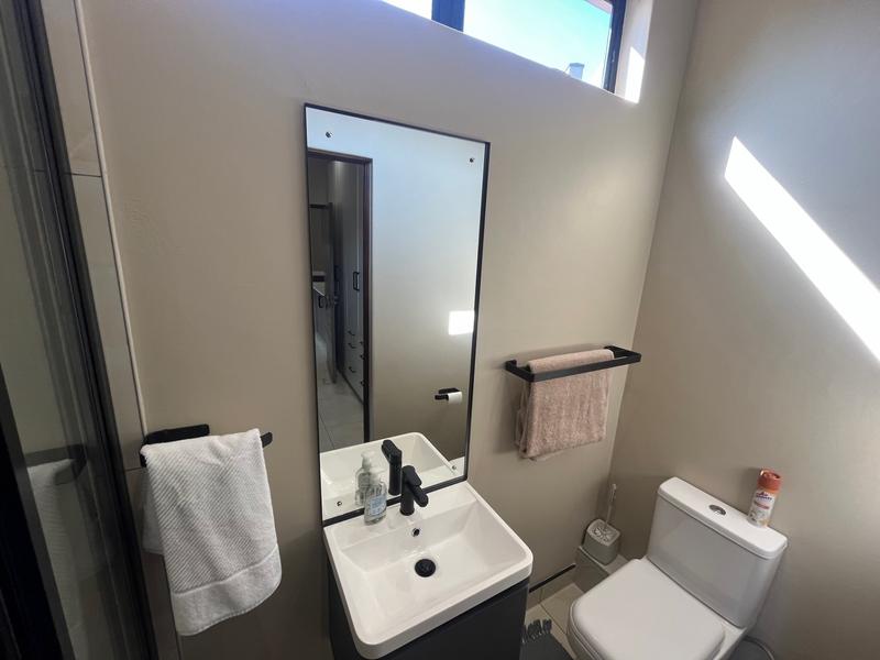 2 Bedroom Property for Sale in Waterkloof Ridge Gauteng