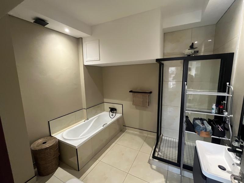 2 Bedroom Property for Sale in Waterkloof Ridge Gauteng