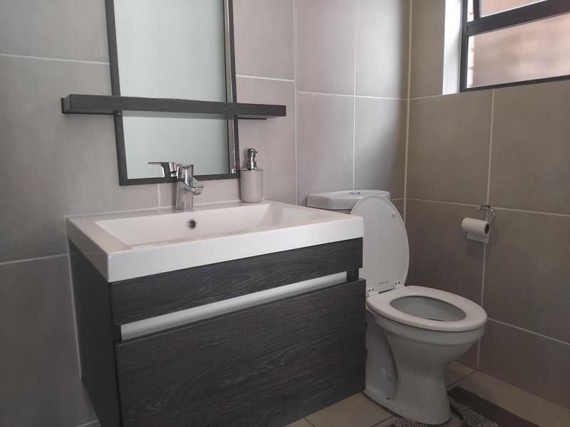 To Let 3 Bedroom Property for Rent in Olivedale Gauteng