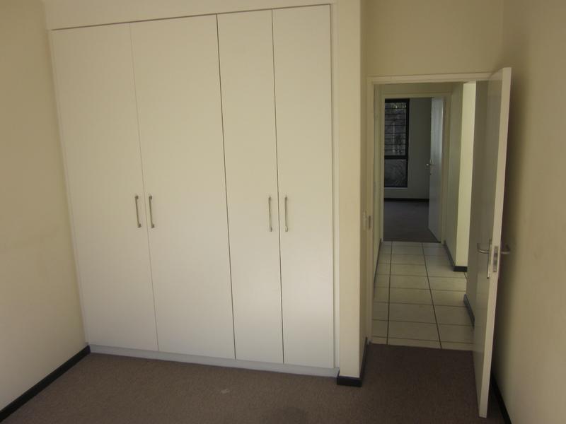 To Let 2 Bedroom Property for Rent in Douglasdale Gauteng