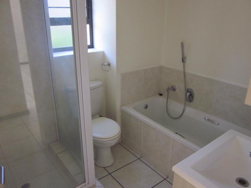 To Let 2 Bedroom Property for Rent in Douglasdale Gauteng