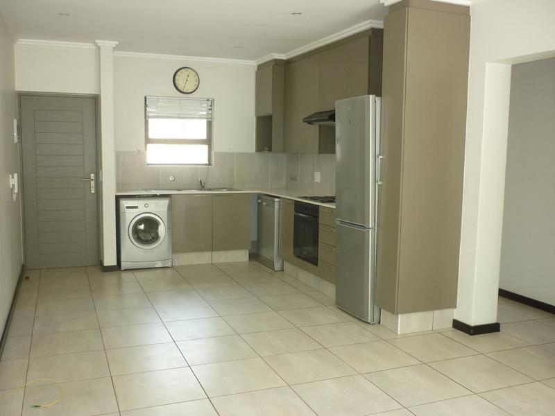 To Let 2 Bedroom Property for Rent in Lonehill Gauteng