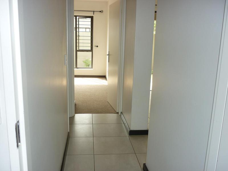 To Let 2 Bedroom Property for Rent in Lonehill Gauteng