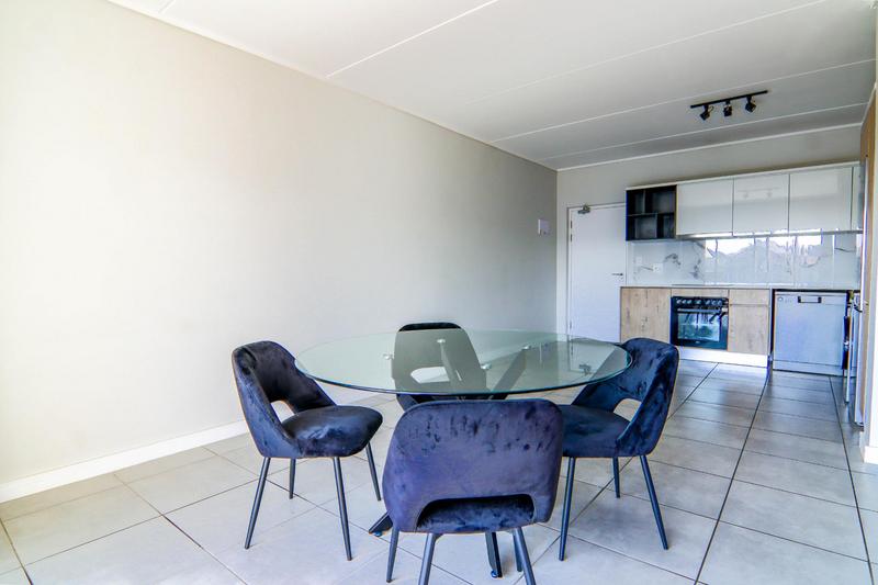 To Let 2 Bedroom Property for Rent in Waterfall Gauteng