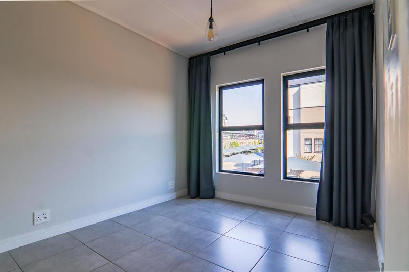 To Let 2 Bedroom Property for Rent in Waterfall Gauteng