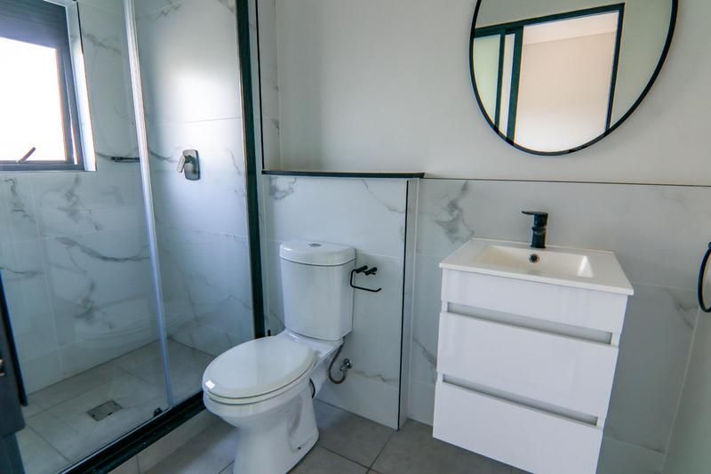 To Let 2 Bedroom Property for Rent in Waterfall Gauteng