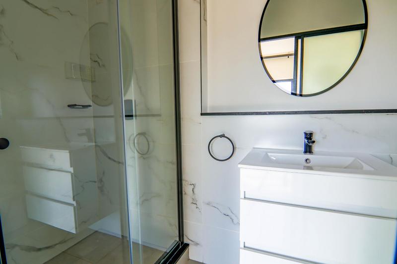 To Let 2 Bedroom Property for Rent in Waterfall Gauteng