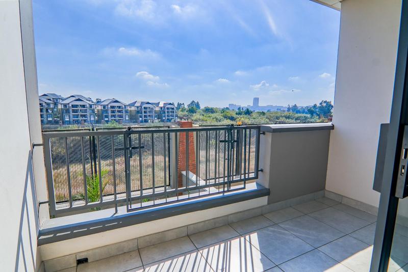 To Let 2 Bedroom Property for Rent in Waterfall Gauteng