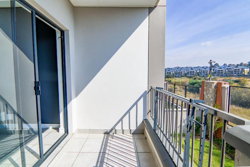 To Let 2 Bedroom Property for Rent in Waterfall Gauteng