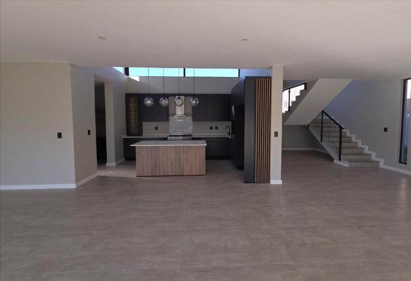 4 Bedroom Property for Sale in Midstream Heights Gauteng