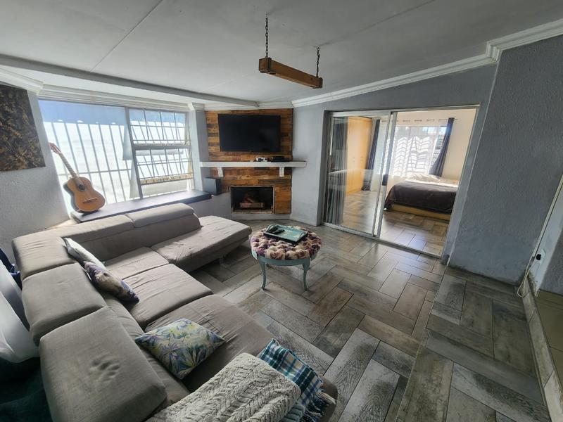 3 Bedroom Property for Sale in Albertsdal Gauteng