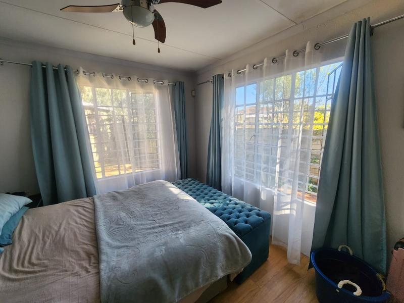 3 Bedroom Property for Sale in Albertsdal Gauteng