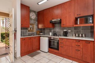 3 Bedroom Property for Sale in Brackendowns Gauteng