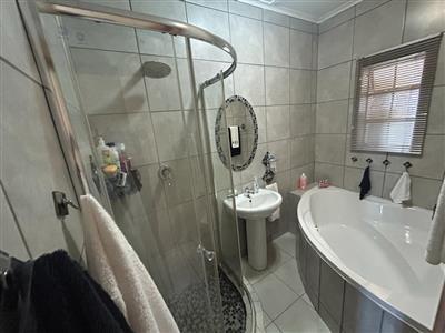 3 Bedroom Property for Sale in South Hills Gauteng