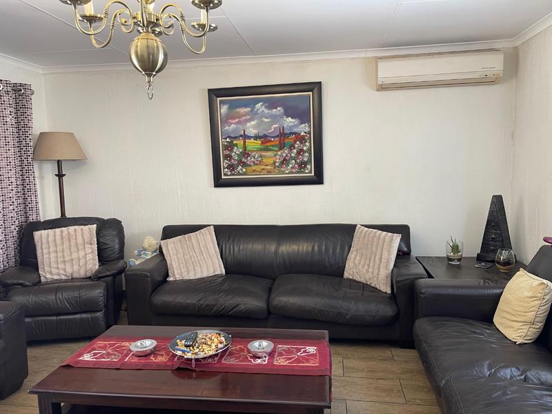 3 Bedroom Property for Sale in Vanderbijlpark SE 3 Gauteng