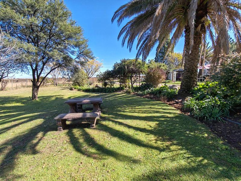 6 Bedroom Property for Sale in Van Der Westhuizen Gauteng