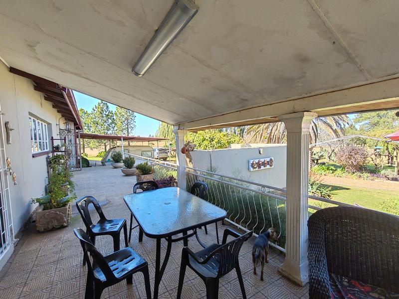 6 Bedroom Property for Sale in Van Der Westhuizen Gauteng
