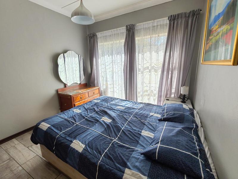 6 Bedroom Property for Sale in Van Der Westhuizen Gauteng