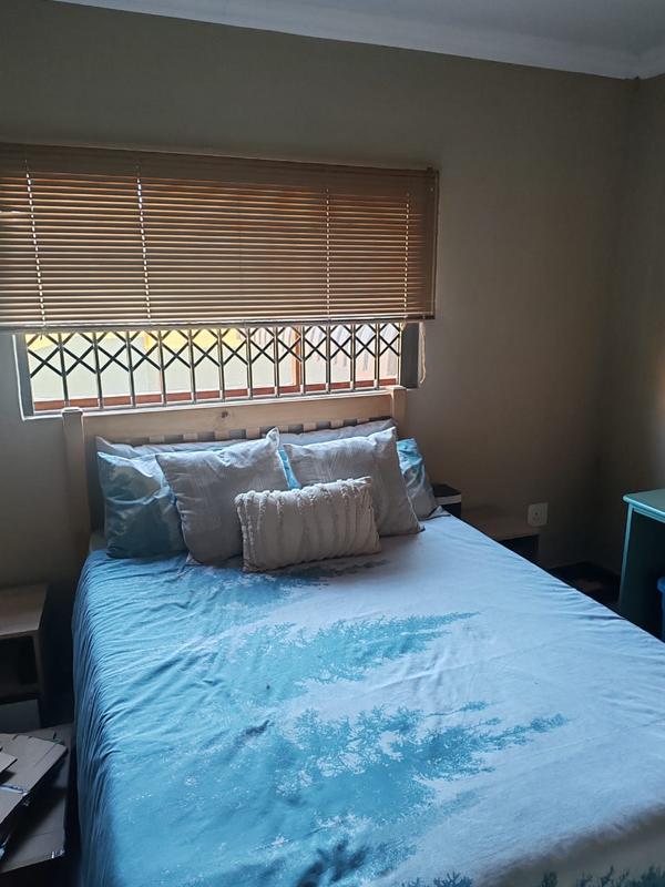 3 Bedroom Property for Sale in Vaaloewer Gauteng