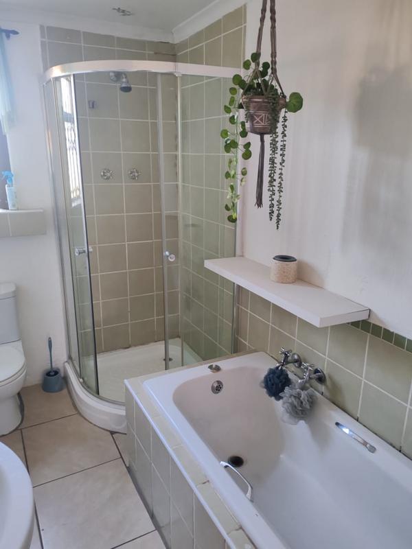 3 Bedroom Property for Sale in Vaaloewer Gauteng