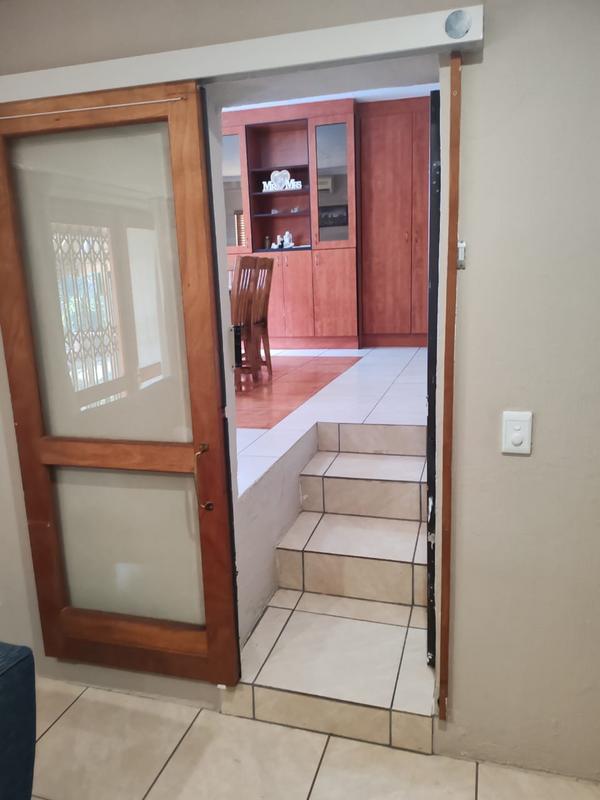 3 Bedroom Property for Sale in Vaaloewer Gauteng