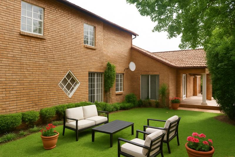 To Let 4 Bedroom Property for Rent in Waterkloof Ridge Gauteng