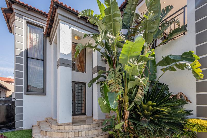 To Let 5 Bedroom Property for Rent in Ruimsig Gauteng