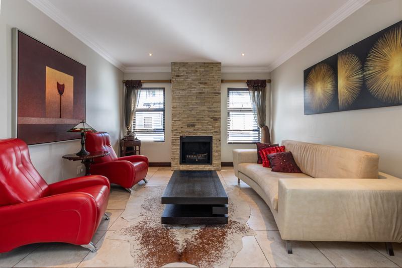 5 Bedroom Property for Sale in Ruimsig Gauteng