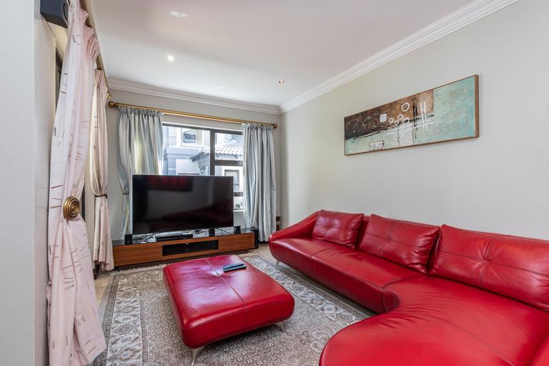 5 Bedroom Property for Sale in Ruimsig Gauteng