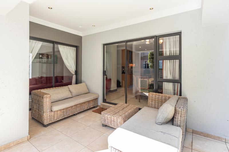 5 Bedroom Property for Sale in Ruimsig Gauteng