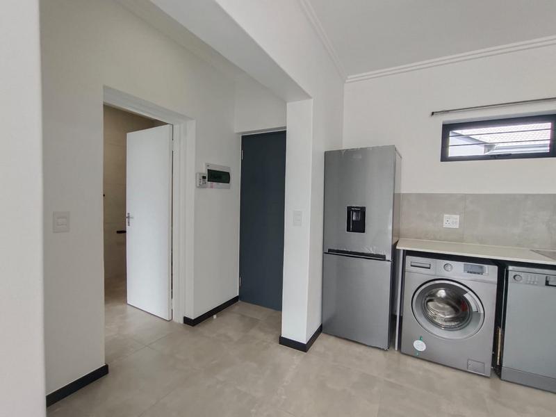 To Let 2 Bedroom Property for Rent in Bryanston Gauteng
