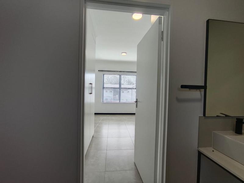 To Let 2 Bedroom Property for Rent in Bryanston Gauteng