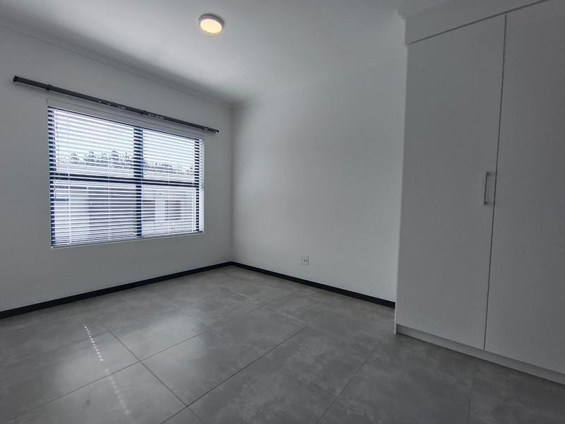 To Let 2 Bedroom Property for Rent in Bryanston Gauteng