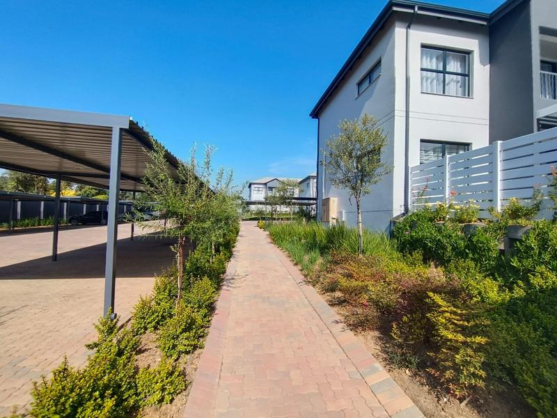 To Let 2 Bedroom Property for Rent in Bryanston Gauteng