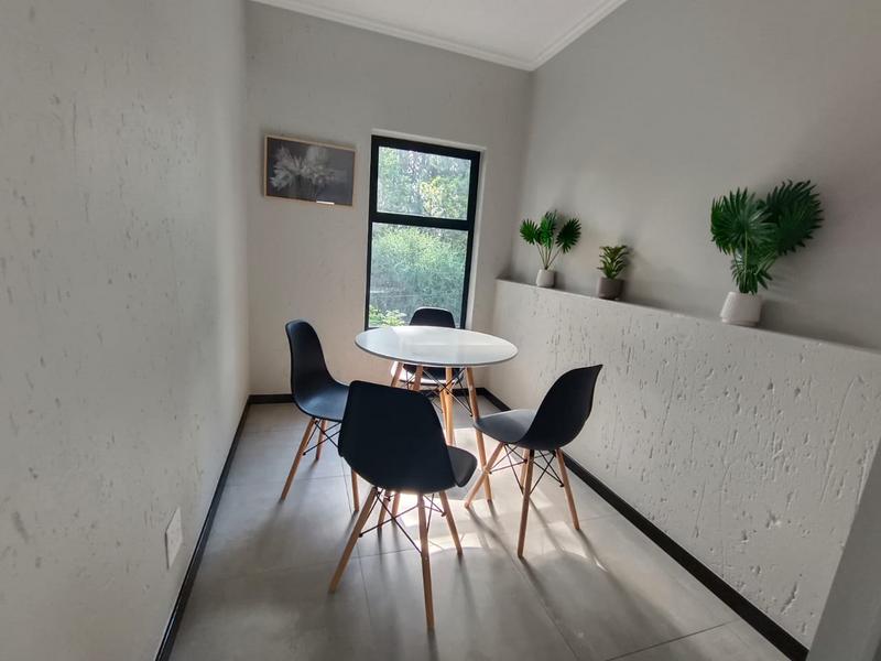 To Let 2 Bedroom Property for Rent in Bryanston Gauteng