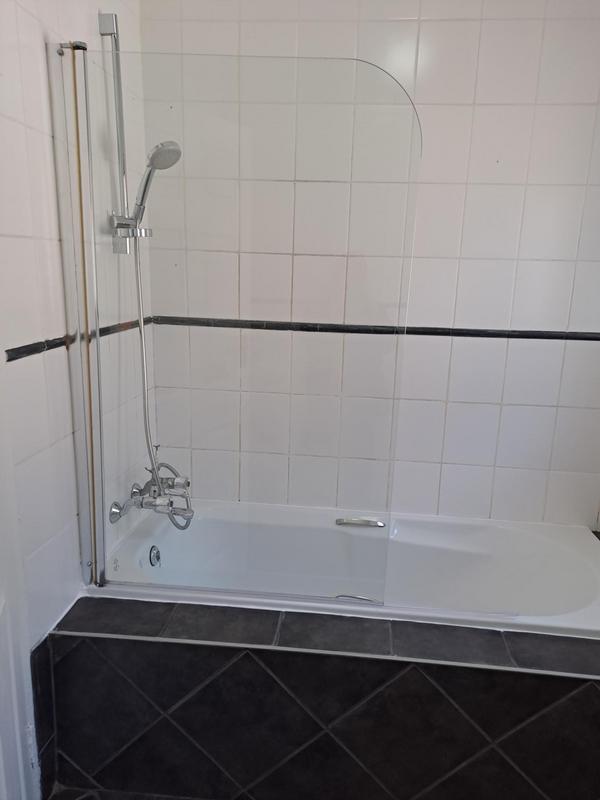 To Let 4 Bedroom Property for Rent in Roosevelt Park Gauteng