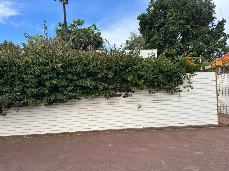 4 Bedroom Property for Sale in Laudium Gauteng