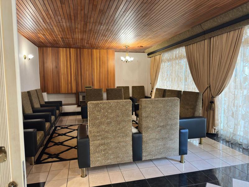 4 Bedroom Property for Sale in Laudium Gauteng