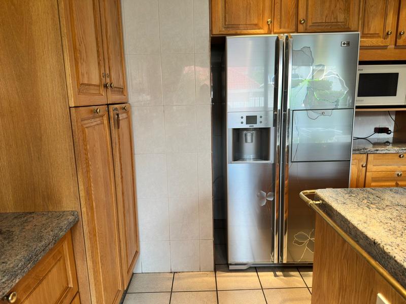 4 Bedroom Property for Sale in Laudium Gauteng